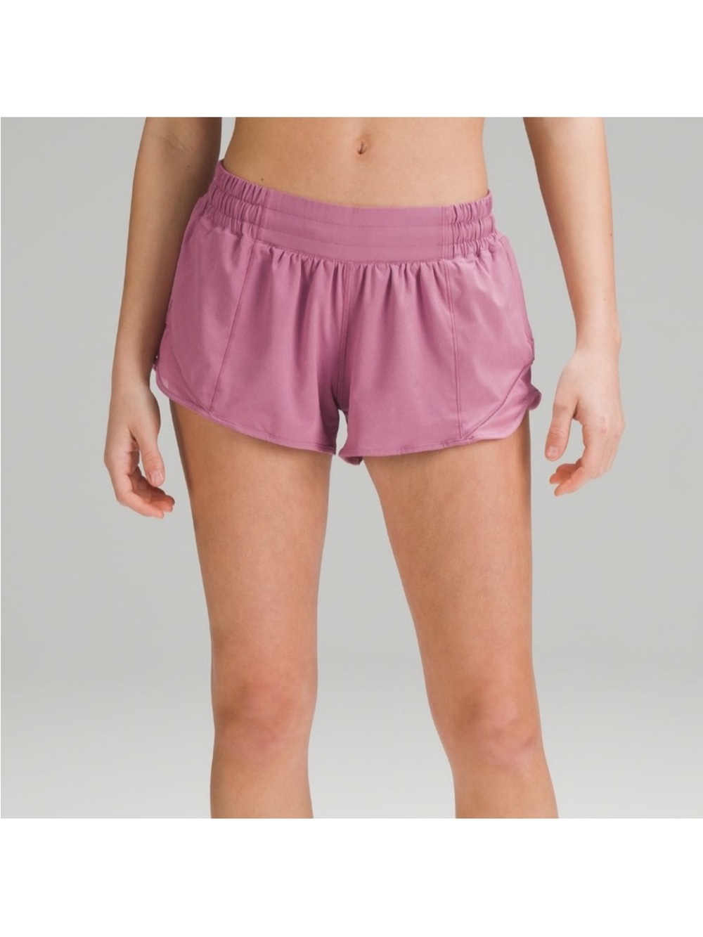 Women's Lululemon Hotty hot Shorts in Velvet dust